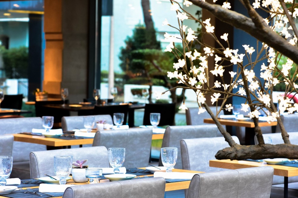 Book your table at Fuel Restaurant in Monte Gordo! Fuel Restaurant